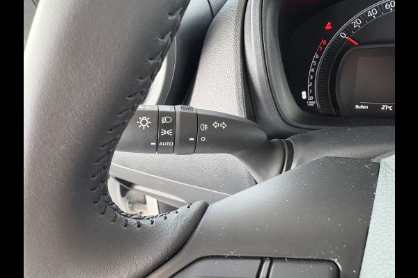 Toyota Aygo X 1.0 VVT-i 73pk Play 5-drs. CAMERA/CARPLAY/ADAPT.CRUISE/PRIVACYGLASS