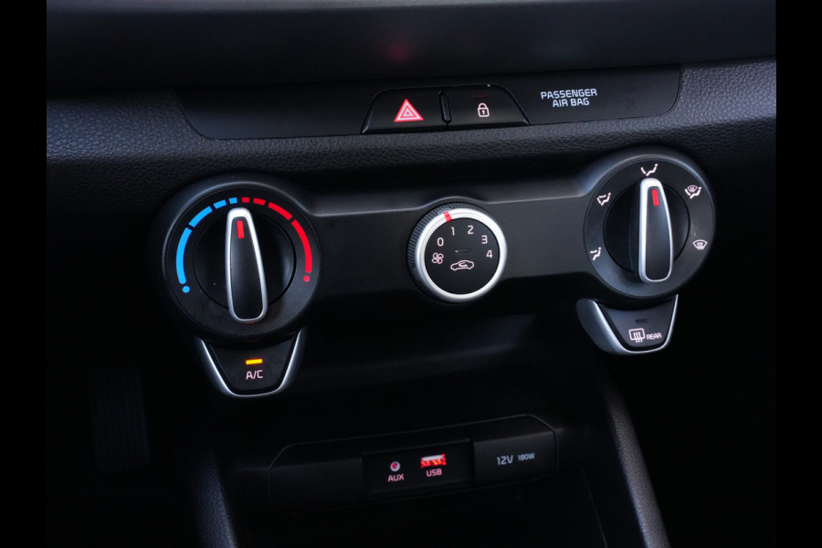 Kia Stonic 1.0 T-GDi DynamicLine | Navigatie | DAB | Camera | Android/Apple Carplay