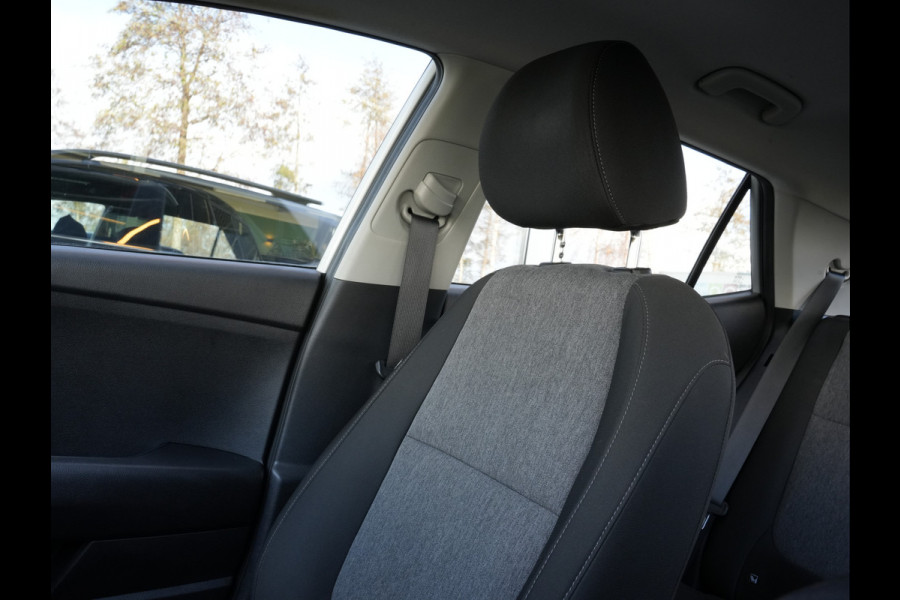 Kia Stonic 1.0 T-GDi DynamicLine | Navigatie | DAB | Camera | Android/Apple Carplay
