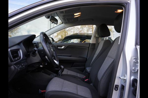 Kia Stonic 1.0 T-GDi DynamicLine | Navigatie | DAB | Camera | Android/Apple Carplay