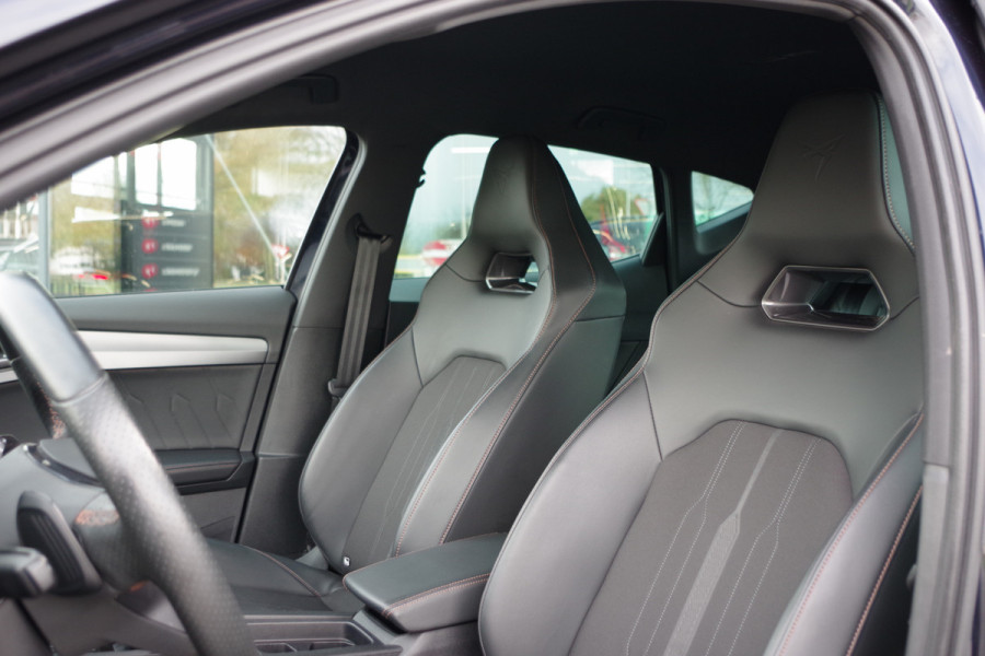 CUPRA Formentor 1.4 e-Hybrid 245 PK VZ Performance PHEV, Adap. Cruise Control, Kuipstoelen, Camera