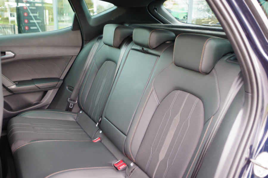 CUPRA Formentor 1.4 e-Hybrid 245 PK VZ Performance PHEV, Adap. Cruise Control, Kuipstoelen, Camera