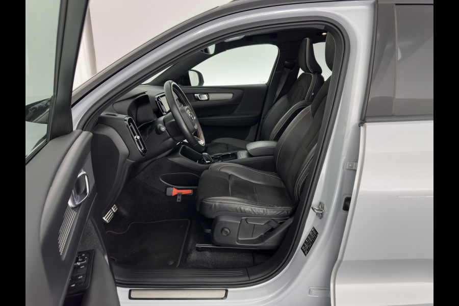 Volvo XC40 Recharge P8 AWD R-Design {SOH-89%} [ 3-Fase ] (INCL-BTW) *PANO | LEATHER-MICROFIBRE | DIGI-COCKPIT | FULL-LED | MEMORY-PACK | TOP-VIEW | CARPLAY | NAVI-FULLMAP | ECC | PDC | KEYLESS | HEATED-SPORTSEATS | BLIS | 20"ALU*