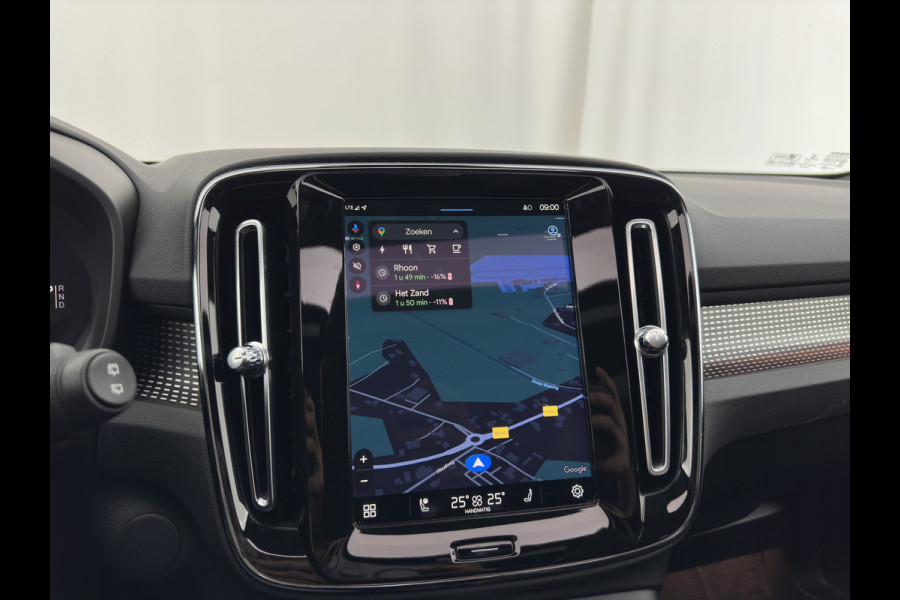 Volvo XC40 Recharge P8 AWD R-Design {SOH-89%} [ 3-Fase ] (INCL-BTW) *PANO | LEATHER-MICROFIBRE | DIGI-COCKPIT | FULL-LED | MEMORY-PACK | TOP-VIEW | CARPLAY | NAVI-FULLMAP | ECC | PDC | KEYLESS | HEATED-SPORTSEATS | BLIS | 20"ALU*