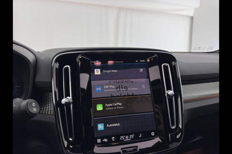 Volvo XC40 Recharge P8 AWD R-Design {SOH-89%} [ 3-Fase ] (INCL-BTW) *PANO | LEATHER-MICROFIBRE | DIGI-COCKPIT | FULL-LED | MEMORY-PACK | TOP-VIEW | CARPLAY | NAVI-FULLMAP | ECC | PDC | KEYLESS | HEATED-SPORTSEATS | BLIS | 20"ALU*