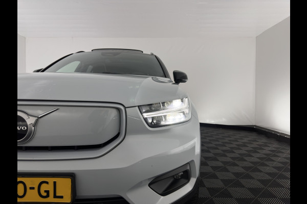 Volvo XC40 Recharge P8 AWD R-Design {SOH-89%} [ 3-Fase ] (INCL-BTW) *PANO | LEATHER-MICROFIBRE | DIGI-COCKPIT | FULL-LED | MEMORY-PACK | TOP-VIEW | CARPLAY | NAVI-FULLMAP | ECC | PDC | KEYLESS | HEATED-SPORTSEATS | BLIS | 20"ALU*