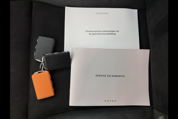 Volvo XC40 Recharge P8 AWD R-Design {SOH-89%} [ 3-Fase ] (INCL-BTW) *PANO | LEATHER-MICROFIBRE | DIGI-COCKPIT | FULL-LED | MEMORY-PACK | TOP-VIEW | CARPLAY | NAVI-FULLMAP | ECC | PDC | KEYLESS | HEATED-SPORTSEATS | BLIS | 20"ALU*