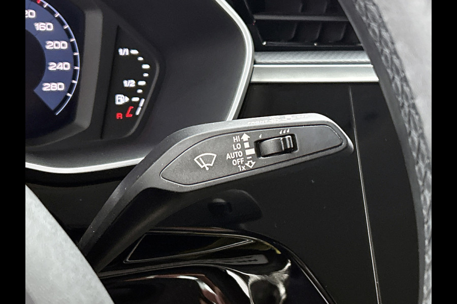 Audi Q3 35 TFSI S-line edition(Goed OnderH, Carplay, Navi, Cruise Con, StoelV, Parkeersensoren, Etc)