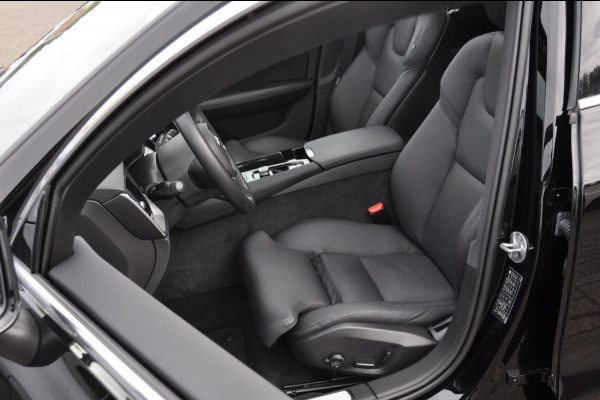 Volvo V60 T6 350pk Autmomaat Recharge AWD Plus Bright Pilot assist / Adaptive cruise control / Elektrische achterklep / Panoramadak / Keyless entry / Google services / Lederen bekleding /