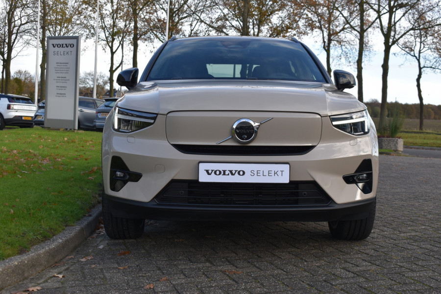 Volvo EX40 Twin Motor Performance 442PK Ultra 82 kWh Trekhaak | 20" LMV | 360 Camera | Panodak | ACC