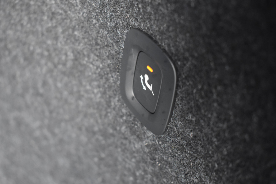 Volvo EX40 Twin Motor Performance 442PK Ultra 82 kWh Trekhaak | 20" LMV | 360 Camera | Panodak | ACC