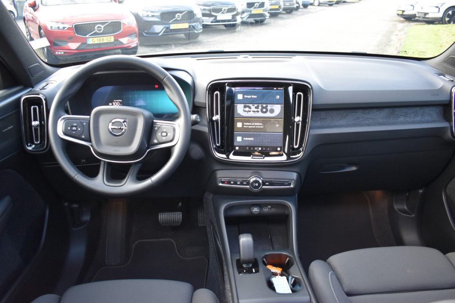 Volvo EX40 Twin Motor Performance 442PK Ultra 82 kWh Trekhaak | 20" LMV | 360 Camera | Panodak | ACC