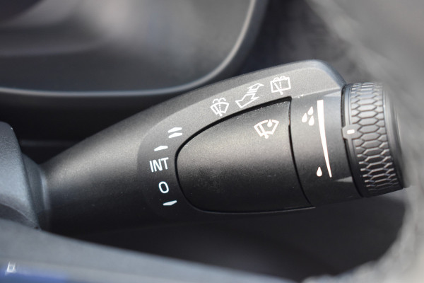 Volvo EX40 Twin Motor Performance 442PK Ultra 82 kWh Trekhaak | 20" LMV | 360 Camera | Panodak | ACC