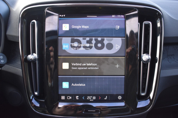 Volvo EX40 Twin Motor Performance 442PK Ultra 82 kWh Trekhaak | 20" LMV | 360 Camera | Panodak | ACC