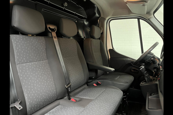 Opel Movano 2.3 Turbo 136pk euro6 L1H1 3Persoons Airco ECC Navigatie, Trekhaak 2500KG, RIJKLAARPRIJS