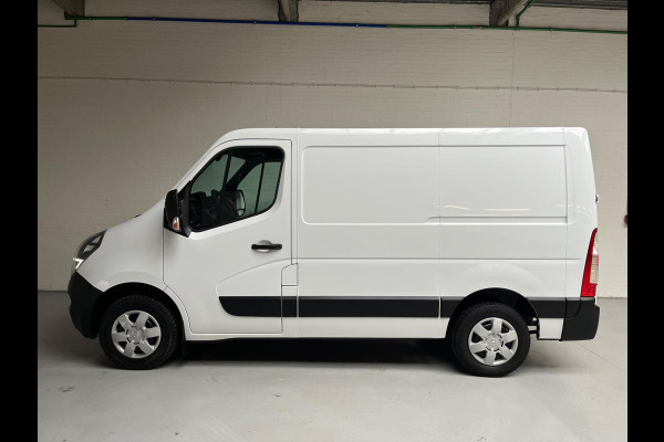 Opel Movano 2.3 Turbo 136pk euro6 L1H1 3Persoons Airco ECC Navigatie, Trekhaak 2500KG, RIJKLAARPRIJS