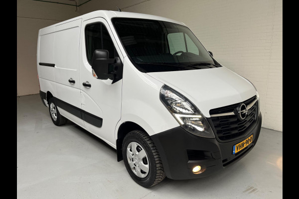 Opel Movano 2.3 Turbo 136pk euro6 L1H1 3Persoons Airco ECC Navigatie, Trekhaak 2500KG, RIJKLAARPRIJS