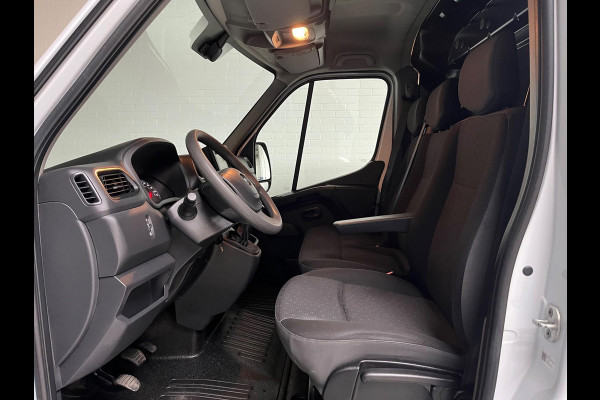 Opel Movano 2.3 Turbo 136pk euro6 L1H1 3Persoons Airco ECC Navigatie, Trekhaak 2500KG, RIJKLAARPRIJS