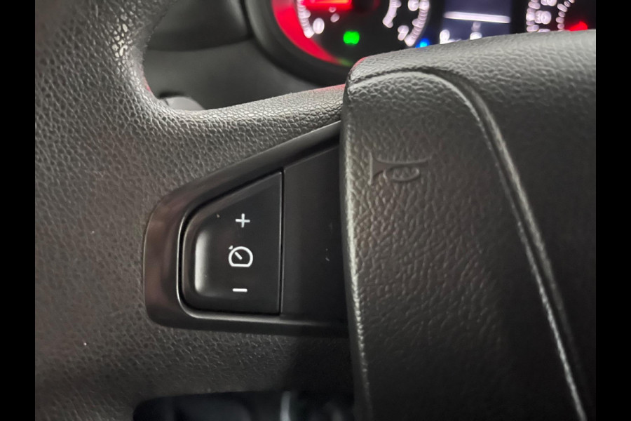 Opel Movano 2.3 Turbo 136pk euro6 L1H1 3Persoons Airco ECC Navigatie, Trekhaak 2500KG, RIJKLAARPRIJS