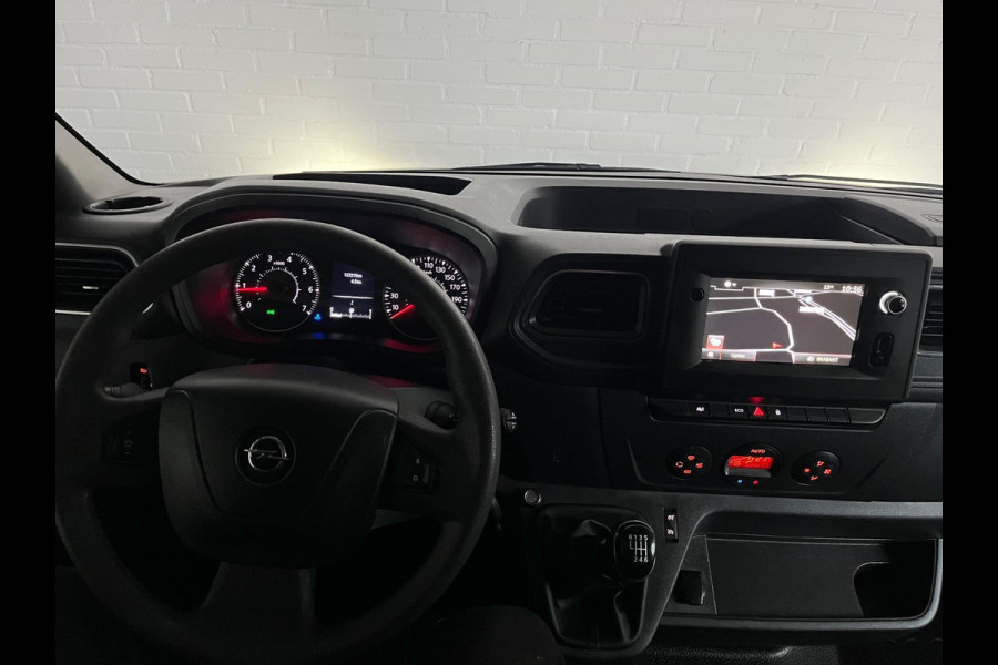 Opel Movano 2.3 Turbo 136pk euro6 L1H1 3Persoons Airco ECC Navigatie, Trekhaak 2500KG, RIJKLAARPRIJS