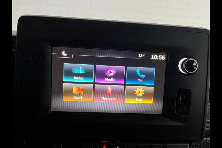 Opel Movano 2.3 Turbo 136pk euro6 L1H1 3Persoons Airco ECC Navigatie, Trekhaak 2500KG, RIJKLAARPRIJS