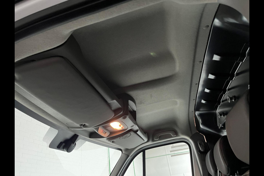 Opel Movano 2.3 Turbo 136pk euro6 L1H1 3Persoons Airco ECC Navigatie, Trekhaak 2500KG, RIJKLAARPRIJS