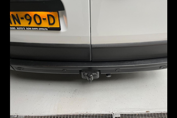 Opel Movano 2.3 Turbo 136pk euro6 L1H1 3Persoons Airco ECC Navigatie, Trekhaak 2500KG, RIJKLAARPRIJS