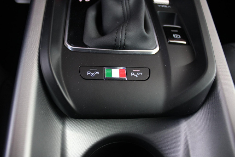 Alfa Romeo Tonale 1.5T 160PK Hybrid VELOCE | PREMIUM PACK: LEDEREN BEKLEDING/GEVENTILEERDE VOORSTOELEN/4-VOUDIG ELEKTRISCH VERSTELBARE LENDESTEUN VOORSTOELEN/HOOGGLANS ZWARTE RAAMOMLIJSTING/AMBIENT LIGHTING | TECHNOLOGY PACK: PARKEERWAARSCHUWING VOOR EN ACHTER/360° CAMERA/AUTOMATISCH INPARKEREN/ AUTONOMOUS DRIVING LEVEL 2: ADAPTIVE CRUISE CONTROL/LANE CENTERING ASSIST/TRAFFIC JAM ASSIST DODEHOEK DETECTIE AUTOMATISCH DIMMENDE BUITENSPIEGELS ELEKTRISCH BEDIENBARE ACHTERKLEP | WINTERPACK: STOELVERWARMING VOOR/STUURVERWARMING/VERWARMBARE RUITENSPROEIERS | 19" LICHTMETALEN VELGEN  | DRAADLOZ