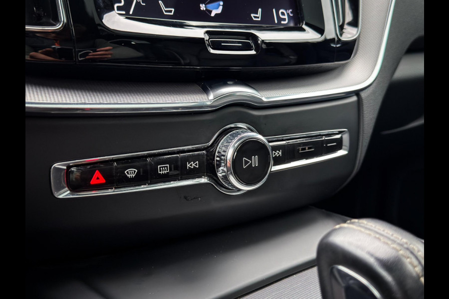 Volvo XC60 2.0 T8 Twin Engine AWD R-Design Panorama|Trekhaak
