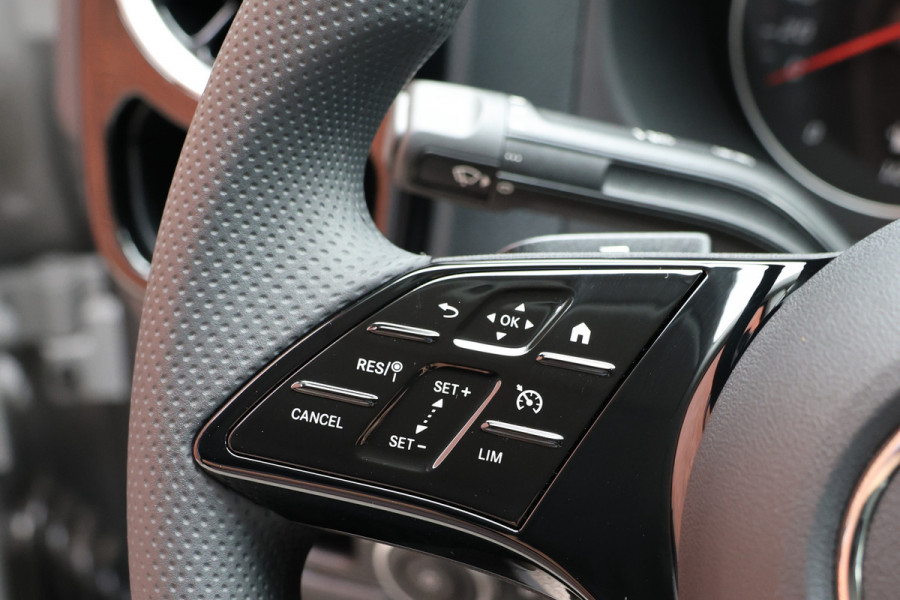 Mercedes-Benz Vito 116 CDI L2 | Multibeam LED | CarPlay | Camera | Dodehoek | MF Stuur | DAB | 3-Zitter | Lederen bekleding