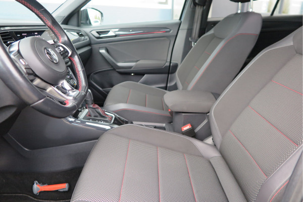 Volkswagen T-Roc 1.5 TSI 150pk DSGSport Camera , Virtual Cockpit , Navi , Led , Carplay, DAB+ ,PDC, LMV, Electr. bedienbare achterklep, Schakelflippers aan stuurwiel etc..