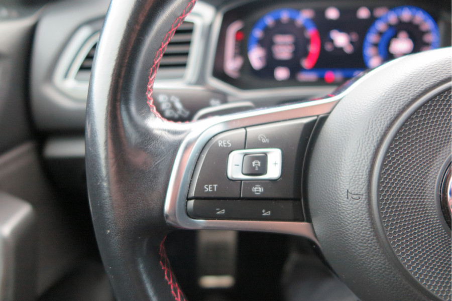 Volkswagen T-Roc 1.5 TSI 150pk DSGSport Camera , Virtual Cockpit , Navi , Led , Carplay, DAB+ ,PDC, LMV, Electr. bedienbare achterklep, Schakelflippers aan stuurwiel etc..