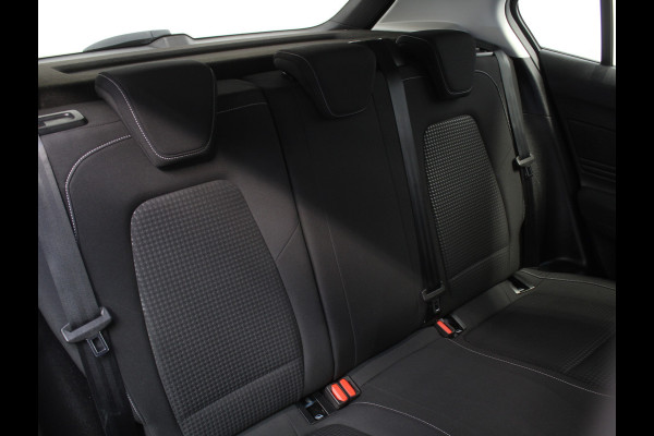 Ford Focus 1.0 EcoBoost Trend Edition Business AIRCO | CARPLAY | CRUISE | NAVI | LMV16 | DAB | PDC | LED | TREKHAAK