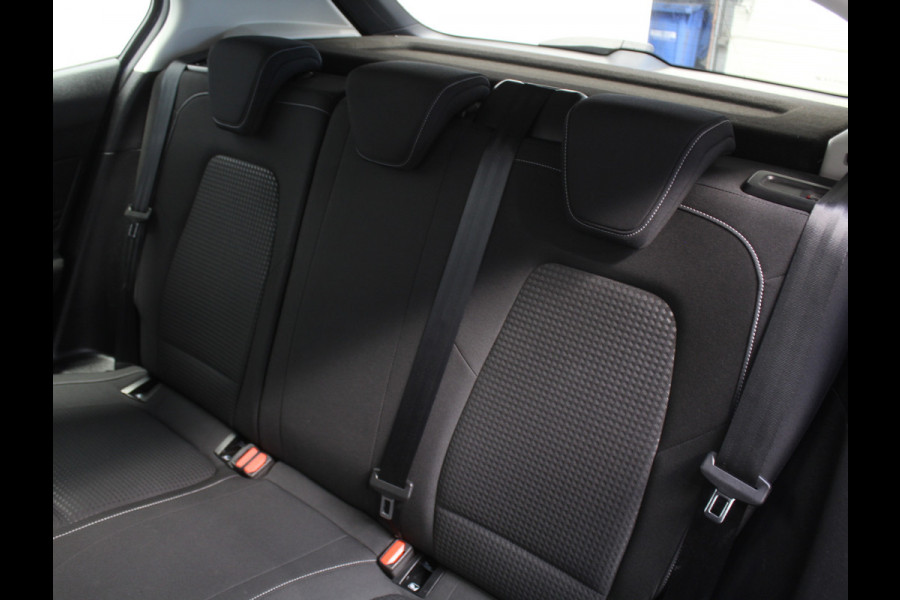 Ford Focus 1.0 EcoBoost Trend Edition Business AIRCO | CARPLAY | CRUISE | NAVI | LMV16 | DAB | PDC | LED | TREKHAAK