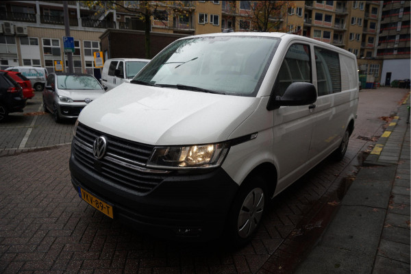 Volkswagen Transporter 2.0 TDI L2H1 30 DC | Aut7 | Eur6 | NAVI | Apple Carplay | Trekhaak | Airco | Cruise | Dubbele cabine