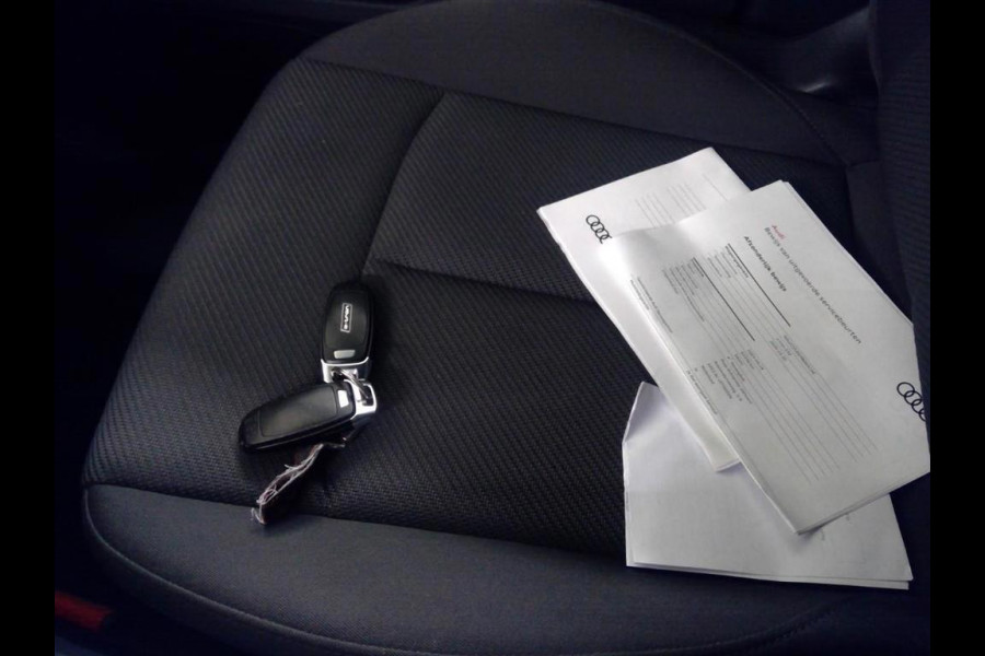 Audi e-tron 50 quattro Business edition 71 kWh | Navi | LED | DAB+