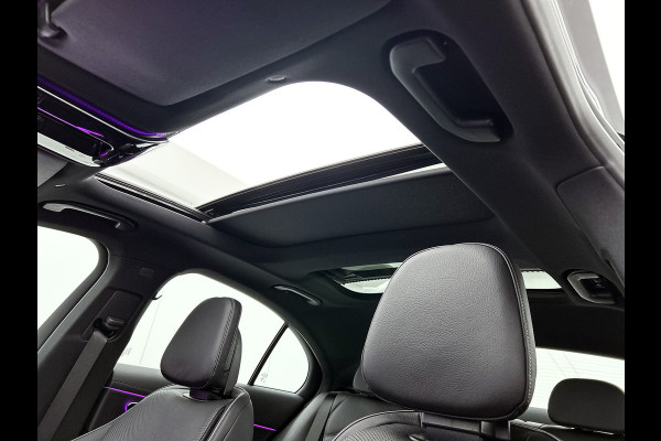 Mercedes-Benz E-Klasse 300 e Sport Edition |  Premium pakket | Trekhaak | Stoelventilatie voor | Nightpakket | Winter pakket | Burmester® 4D sound system | 20 inch AMG velgen zwart | DISTRONIC | 360°-camera | MBUX Superscreen |