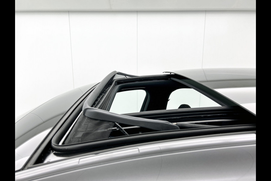 Mercedes-Benz E-Klasse 300 e Sport Edition |  Premium pakket | Trekhaak | Stoelventilatie voor | Nightpakket | Winter pakket | Burmester® 4D sound system | 20 inch AMG velgen zwart | DISTRONIC | 360°-camera | MBUX Superscreen |