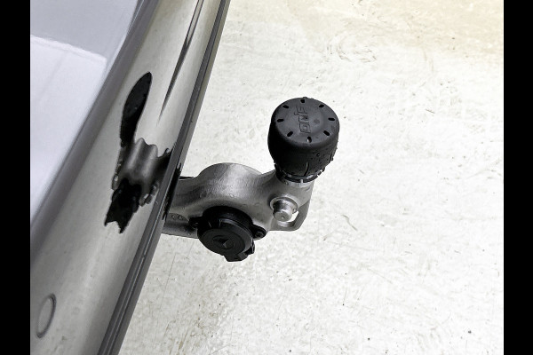 Mercedes-Benz E-Klasse 300 e Sport Edition |  Premium pakket | Trekhaak | Stoelventilatie voor | Nightpakket | Winter pakket | Burmester® 4D sound system | 20 inch AMG velgen zwart | DISTRONIC | 360°-camera | MBUX Superscreen |