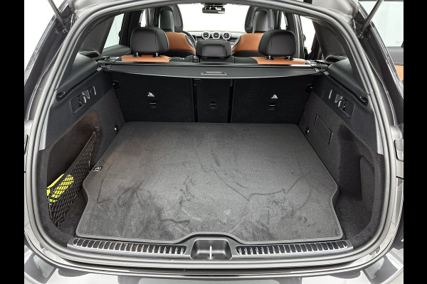 Mercedes-Benz GLC 300e 4MATIC Sport Edition | Trekhaak | Nightpakket | AMG Premium | 360°-camera | Memorypakket | Winterpakket | URBAN GUARD voertuigbescherming plus | KEYLESS GO-comfortpakket | Dodehoekassistent |