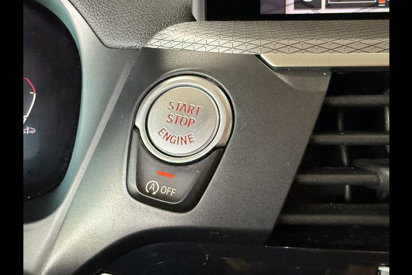 BMW X3 M40i xDrive High Executive M Sport Groot Navi | H&K | Pano | 21" | LED | HUD | Camera |