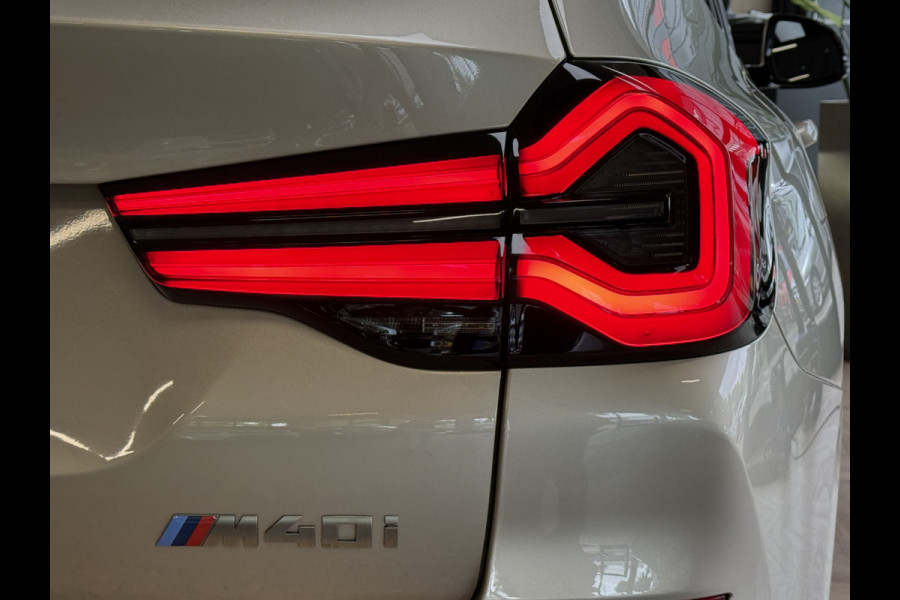 BMW X3 M40i xDrive High Executive M Sport Groot Navi | H&K | Pano | 21" | LED | HUD | Camera |