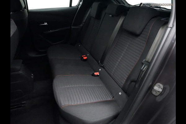 Peugeot 208 1.2 PureTech Active Pack sportive (APPLE CARPLAY,LED VERLICHTING,CLIMATE,CRUISE,PARKEERSENSOREN,LM-VELGEN,TOPCONDITIE)