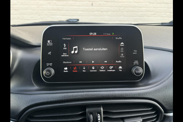 Fiat Tipo Stationwagon 1.4 T-Jet 16v Business Lusso Achteruitrijcamera Navigatie Clima Pdc