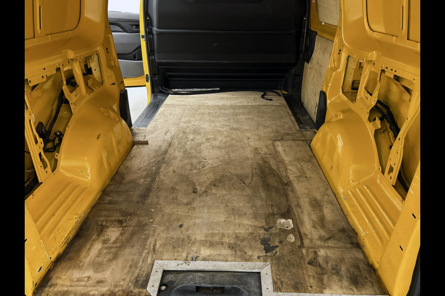 Peugeot Expert 2.0 HDI Euro6 123PK L2 Premium / 2xSchuifdeur / Trekhaak / Airco / Apk - nieuw