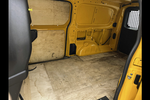 Peugeot Expert 2.0 HDI Euro6 123PK L2 Premium / 2xSchuifdeur / Trekhaak / Airco / Apk - nieuw