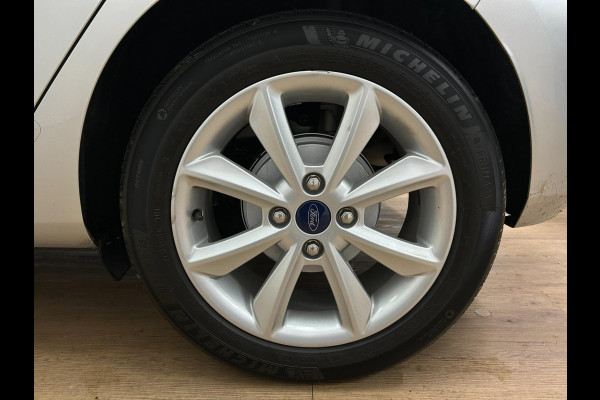 Ford Fiesta Occasion 1.1 Trend |Grijs | Cruisecontrol | Tweedehands Ford Fiesta | Airco | Carplay |