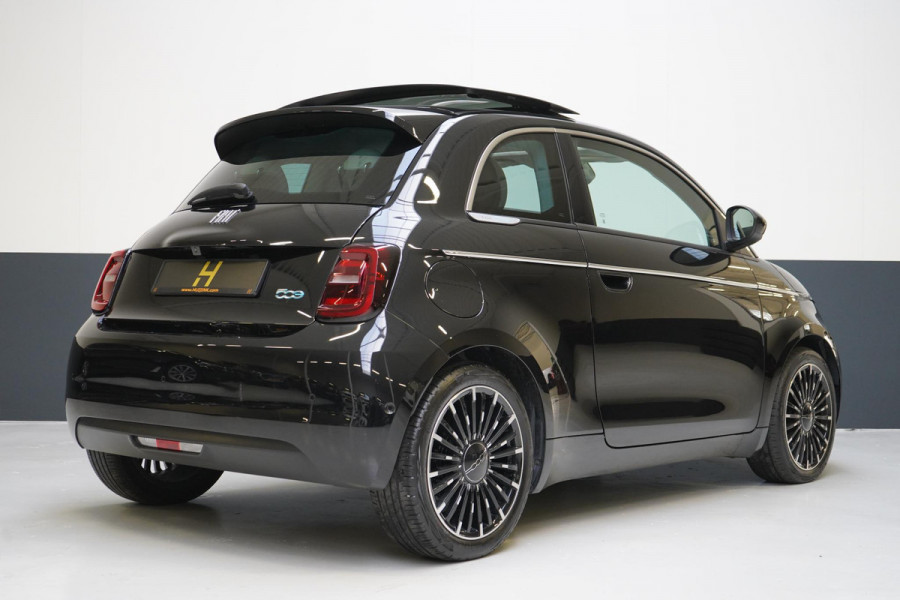 Fiat 500 La Prima 42 kWh | SoH 97% | Schuif/kanteldak | Navigatie | Leder | Apple Carplay