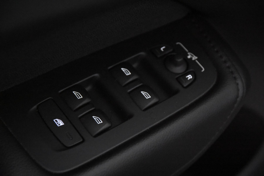 Volvo XC60 2.0 Recharge T8 AWD Inscription *1ste Eigenaar*Panoramadak*Standkachel*