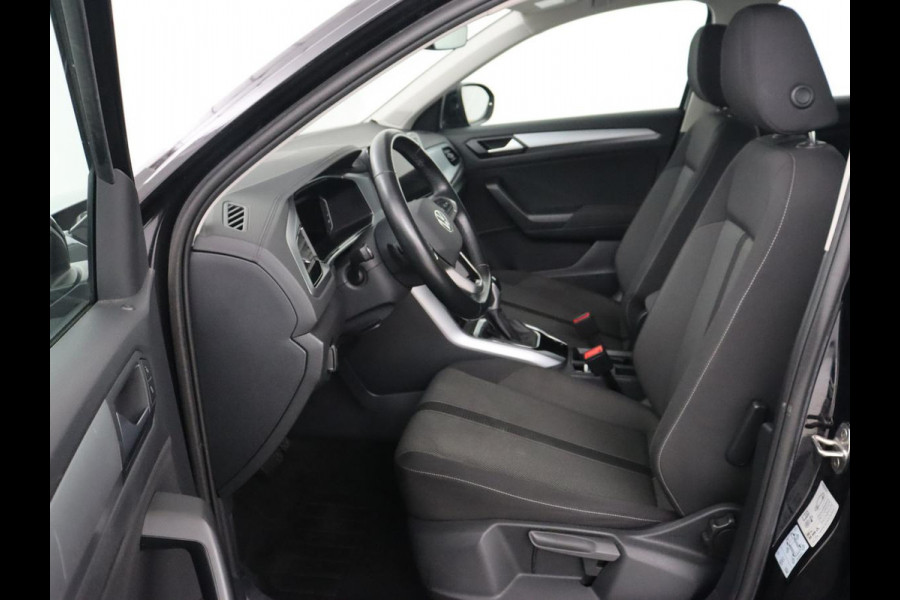 Volkswagen T-Roc 1.5 TSI Life Business | Stoelverwarming | Camera | Virtual Cockpit | Carplay | Full LED | Adaptive cruise | Navigatie | Park Assist | Climate control | DAB | Bluetooth